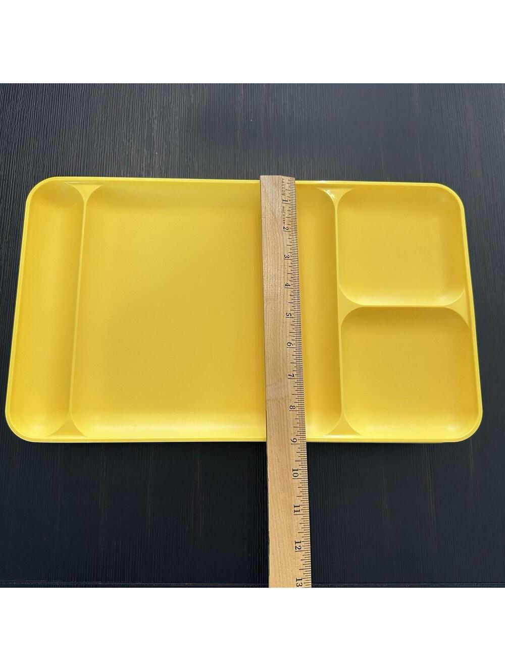 8 Tupperware Divided Lunch Trays Yellow 1535-3 & 1535-4 Picnic BBQ EUC - Picture 7 of 7